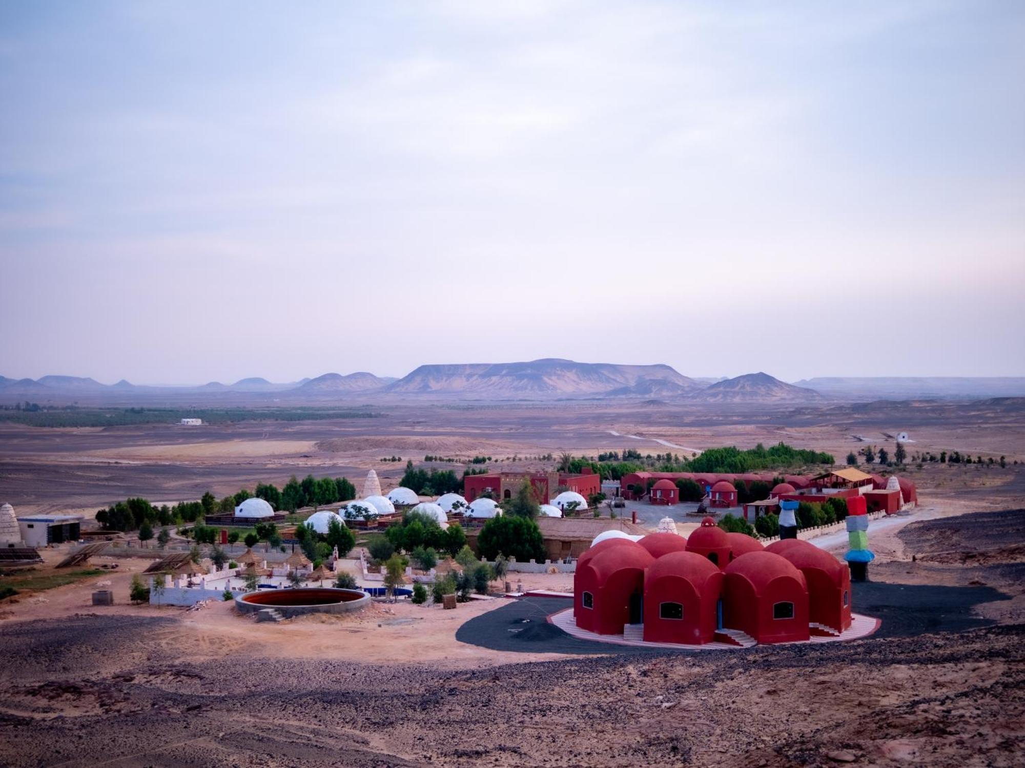 ホテル B&W Sahara Sky Camp Farafra エクステリア 写真